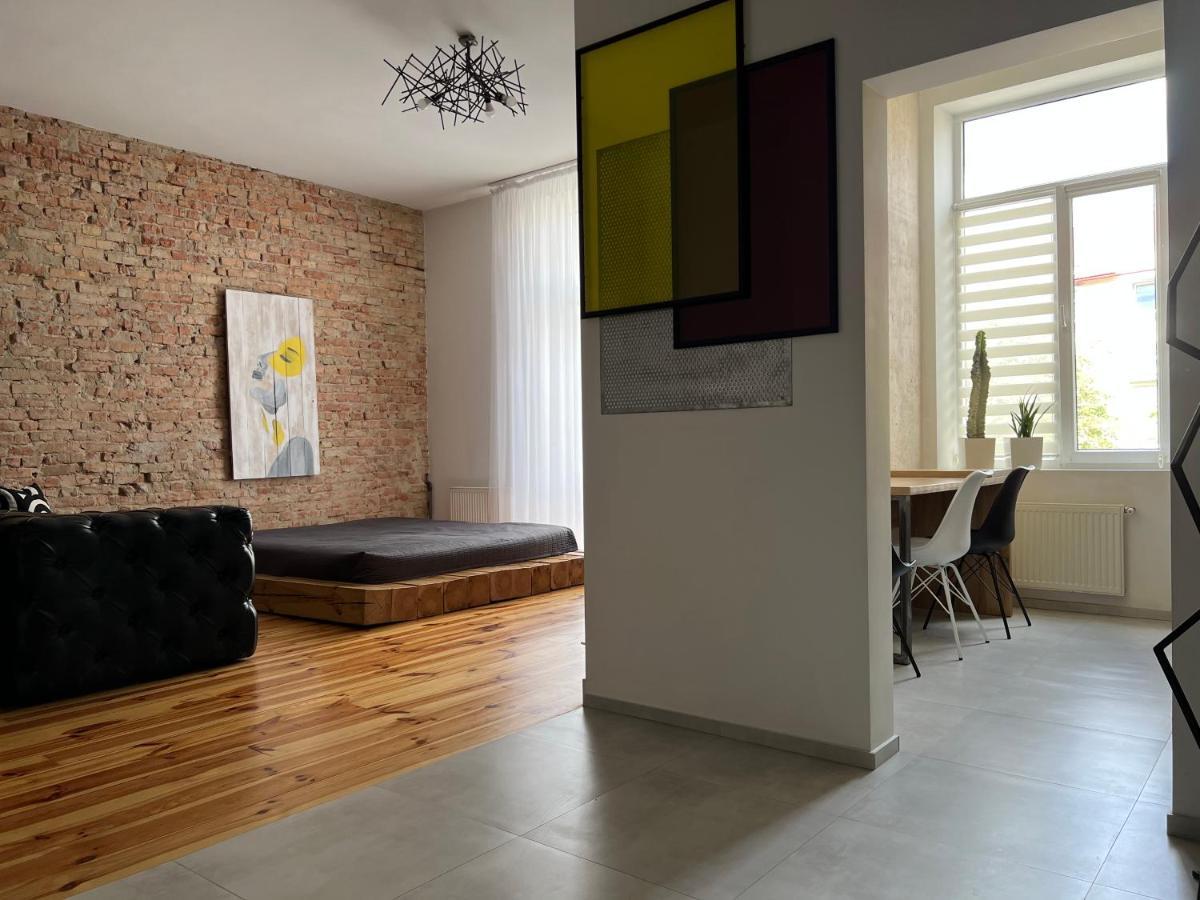 Appartement Smolynja Stail à Ternopil Extérieur photo